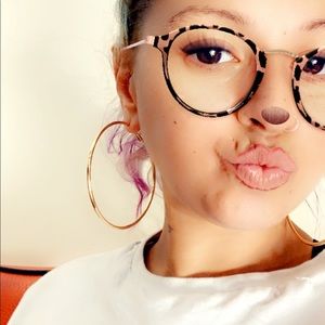 Meet your Posher, Jasminda